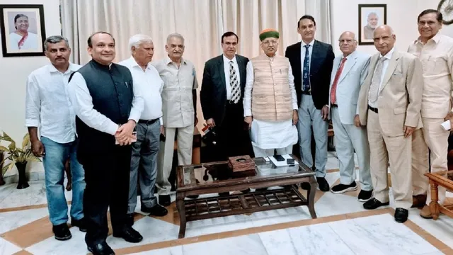UP के 22 जिलों के लोगों की फिर जगी आस, हाई कोर्ट बेंच को लेकर केंद्रीय विधि मंत्री बोले- हर सप्ताह हो रही इस पर 'बात'