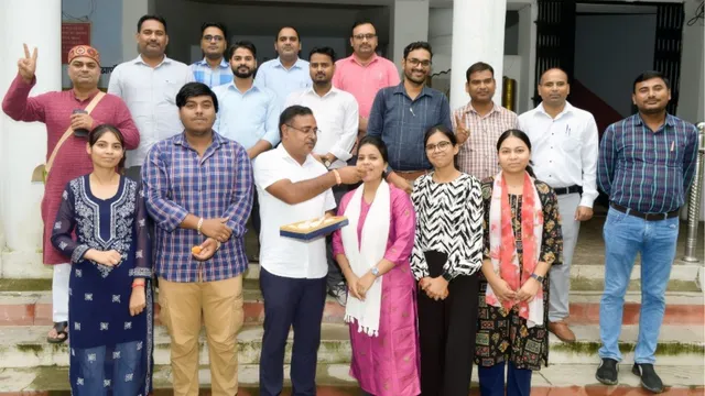 हरदोई के 23 छात्रों ने यूजीसी नेट-जेआरएफ में लहराया परचम, शिक्षकों ने कहा- यह हमारे गौरव का क्षण
