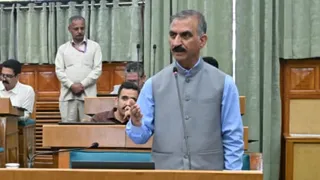 हिमाचल प्रदेश विधानसभा में सीएम सुक्खू ने कैग रिपोर्ट पेश की।