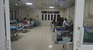 गोरखपुर बीआरडी मेडिकल कॉलेज का हाल। जागरण