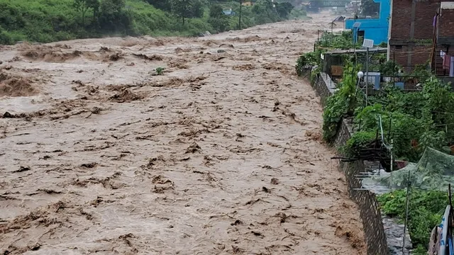 उत्तराखंड के देहरादून समेत 6 जिलों में भारी बारिश का यलो अलर्ट