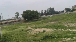 23.56 करोड़ खर्च कर भी प्यासी रह गई हाली झील।