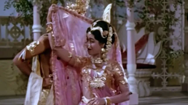 58 साल पुराना Janmastami का सबसे वायरल गाना, लता मंगेशकर की आवाज में आज भी हिट है सदाबहार गीत