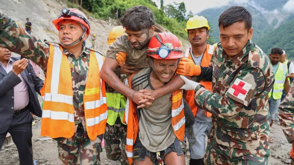 त्रिशूली टनल में 9 दिन से 'हरे कृष्णा' जप रहा था संजय साह, जन्माष्टमी के दिन  मिला जीवनदान - nepal labour 30 year old sanjay sah rescued from trishuli  tunnel chanting hare