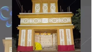 रनवे चौक पर पूजा स्थल पर बना भव्य आकर्षण पंडाल। जागरण