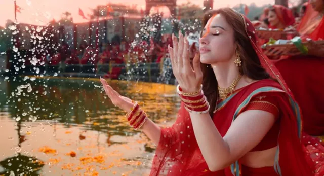 पहली बार पर्दे पर दिखेगी छठी मैया की भव्यता, नहाय-खाय करती दिखीं Tamannaah; द वन में मनेगा बिहार का महापर्व