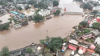 चित्रकूट में अब तक 565 मकान गिरे। फोटो जागरण