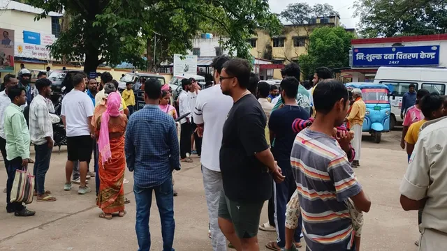गुमला में अज्ञात वाहन ने छात्रों की बाइक को मारी टक्कर, तीन गंभीर घायल रांची रिम्स रेफर
