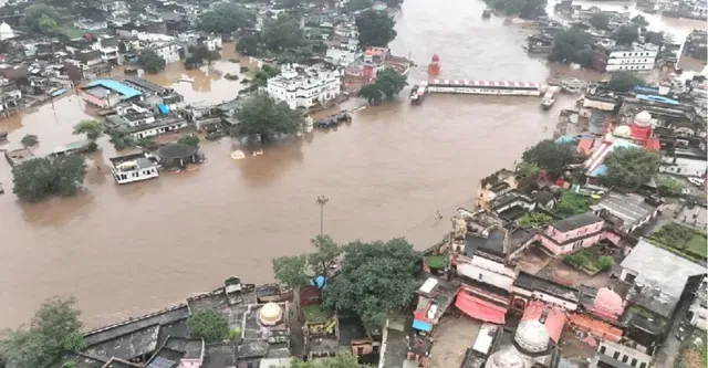 मंदाकिनी की बाढ़ में डूबा रामघाट