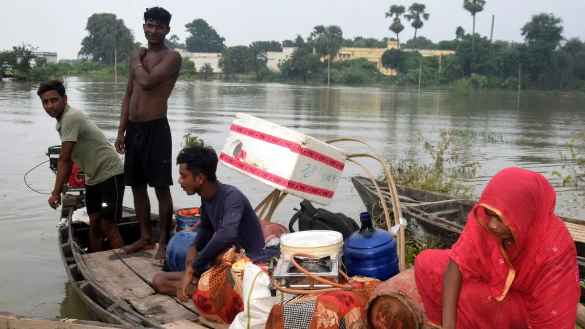 Bhagalpur Ganga Erosion Forces Families to Use Wedding Savings (1)