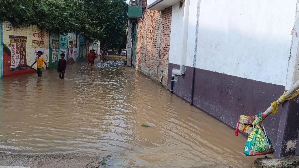 Lakhisarai Floods Ganga Haruhar Rivers Submerge Barahiya (1)