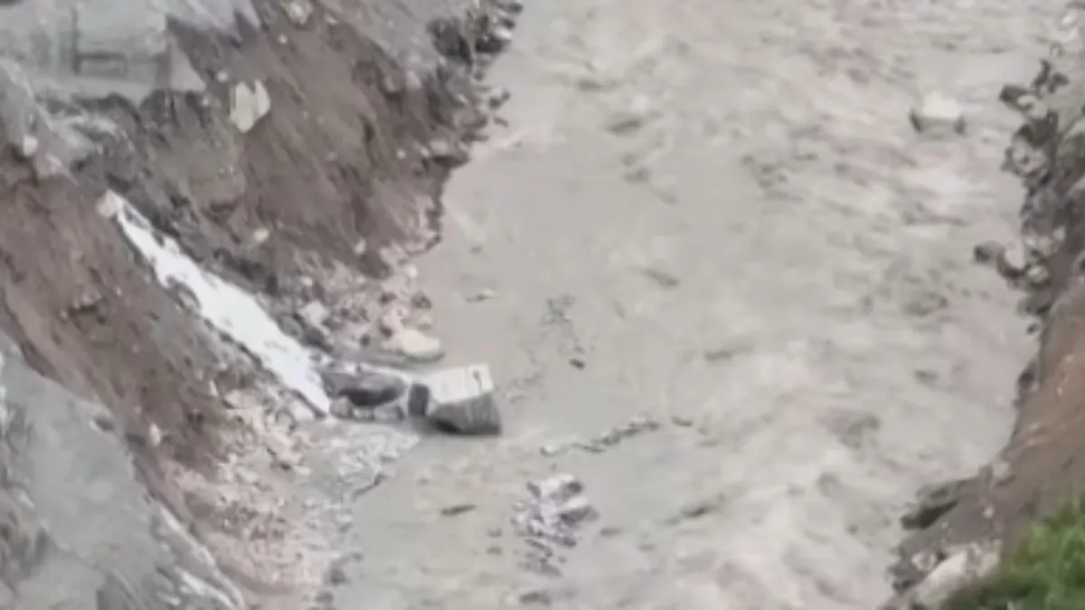 Nepal flood (5)