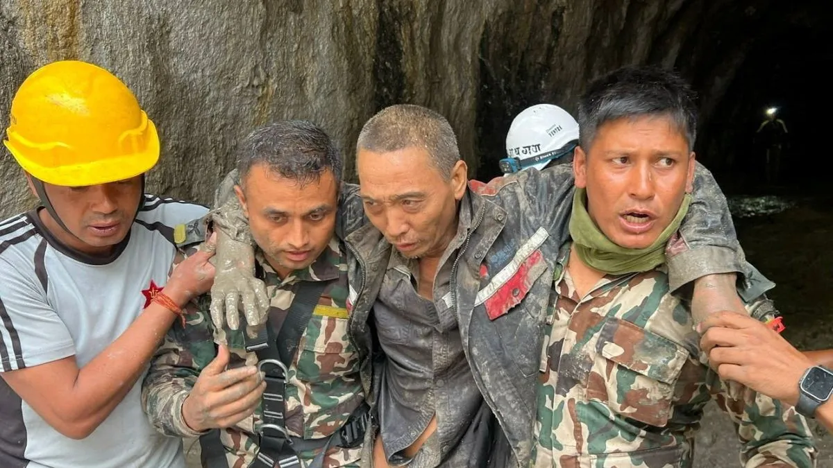 Nepal two people save (5)