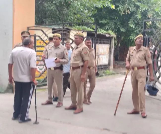 meerut police team small