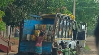 बंगाल से नकली गुड़ की सप्लाई। फोटो जागरण