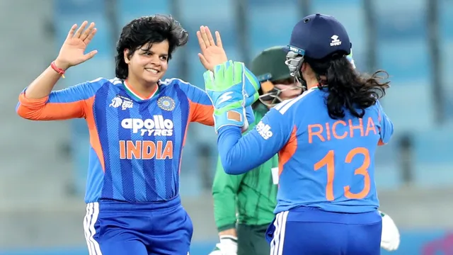 IND vs PAK: 55 रन पर ढेर होने के बाद बौखलाए पाकिस्तानी कोच! हार के बाद दिए बयान से सभी को किया हैरान