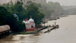 पटना में बाढ़। फोटो जागरण