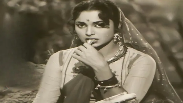 रेडियो पर खूब बजता था वहीदा रहमान का गाना, 60s का पुराना रोमांटिक सॉन्ग आज भी है कल्ट
