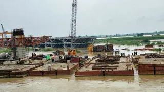 Bihar Ganga River Embankment Four Lane Road: गंगा के दोनों किनारों पर बनेंगे तटबंध और फोरलेन सड़क, गाद से विकसित होगा नया औद्योगिक कॉरिडोर
