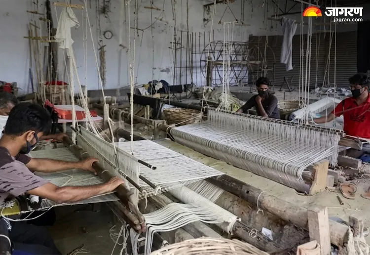Jhalkari Bai Handloom Yojana