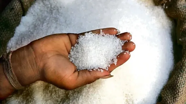 राखी के बाद अचानक गिरे चीनी के दाम! जानिए पंजाब के किस शहर में मिल रही है सबसे सस्ती चीनी
