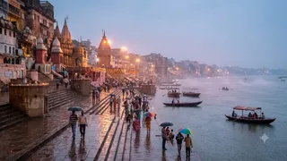 वाराणसी में मानसूनी बारिश से मौसम सुहावना, गुलाबी ठंडक की दस्तक।