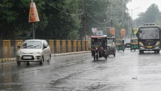 पटना में बारिश। फोटो जागरण