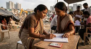 अतिक्रमण विरोधी अभियानों में घर गंवाने वाले लोग अब मतदाता सूची में अपना नया पता दर्ज करा सकते हैं। (एआई जेनरेटेड इमेज)