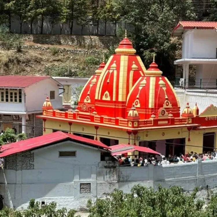 How Kainchi Dham Was Built