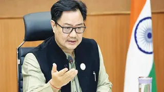 रिजीजू ने 8-9 दिनों में चार्जशीट दाखिल होने का आश्वासन दिया