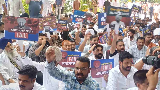 चंडीगढ़ में पंजाब कांग्रेस का शक्ति प्रदर्शन, CM आवास का करेंगे घेराव; 10 हजार समर्थकों के जुटने का दावा

