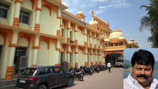 टीकमगढ़ नगर पालिका कार्यालय। (इनसेट- अब्दुल जफ्फार)