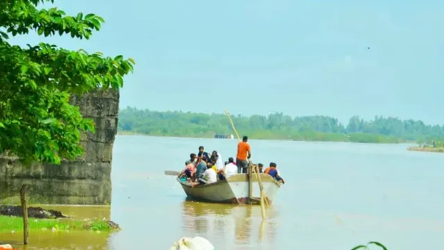 मुरादाबाद में रामगंगा का जलस्तर खतरे के निशान के करीब, नदी किनारे बसे गांवों में बाढ़ का खतरा; प्रशासन अलर्ट