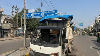 चेतावनी बोर्ड की कमी