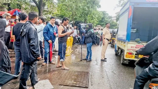 खुले गटर में गिरने से पति की मौत के बाद BMC ने पत्नी को दिए 10 लाख रुपये, लेकिन जांच रिपोर्ट क्यों नहीं दी?