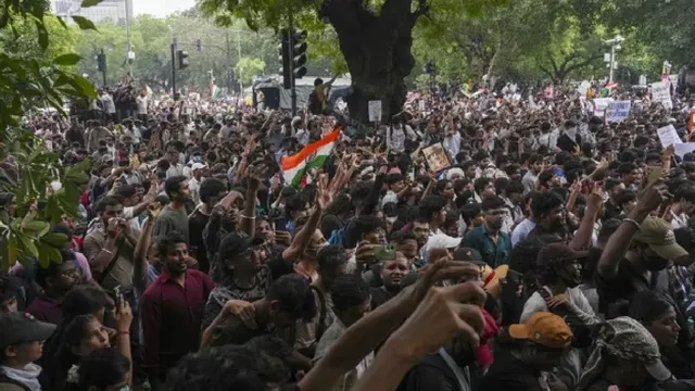 विचार: नई पीढ़ी को सक्षम बनाने की चुनौती