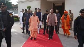 राम मंदिर सीईओ जितेंद्र मिश्र ने सीएम योगी से मुलाकात की।