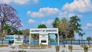पाकिस्तान में सरगोधा यूनिवर्सिटी के बाहर अहमदिया-विरोधी बैनर लगाए गए (सांकेतिक तस्वीर)