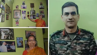बेटे ले.जनरल श्रींजय प्रताप सिंह के आर्मी ट्रेनिंग कमांड के जीओसी-इन-सी बनने के बाद घर की दीवार पर सजी तीन पीढ़ियों से सेना की गौरवशाली परंपरा की यादाें से परिचय करातीं उनकी मां विजया कुमारी और श्रींजय प्रताप सिंह इनसेट में। जागरण