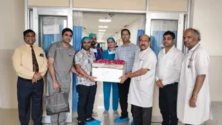 ब्रेन डेड आर्मी जवान की पत्नी ने लौटाई 6 घरों में खुशियां। फोटो जागरण