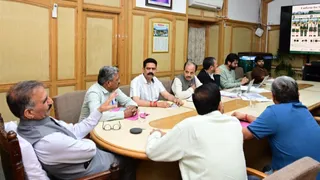 शिमला में सीएम सुक्खू की अध्यक्षता में आयोजित बैठक।
