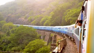 कोलकाता से ऋषिकेश के बीच चलेंगी स्पेशल ट्रेनें। (प्रतीकात्मक फोटो)