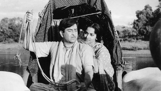 Mukesh का 60 साल पुराना गाना जो तोड़ता है 'अमीरी का घमंड', बॉलीवुड में आज भी अमर है राज कपूर का कल्ट गीत