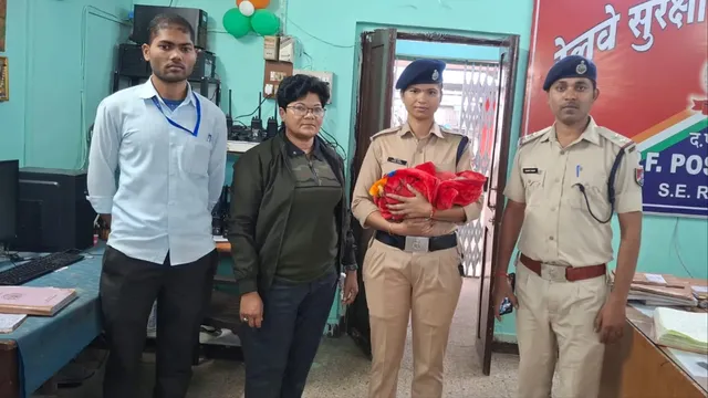रात के अंधेरे में छोड़ गए नवजात, सुबह नन्हे फरिश्तों ने बचाई जान; रांची रेलवे कॉलोनी में कंबल में लिपटी मिली बच्ची
