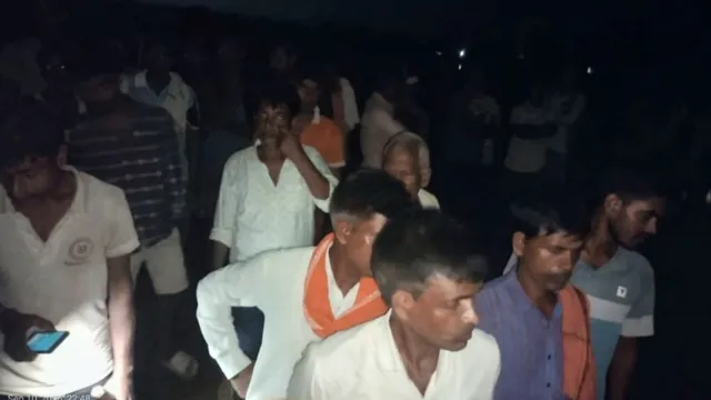 बक्सर में किसान की गला रेतकर हत्या, पिता को खाना पहुंचाने निकला था; हाथ-पैर पर भी मिले जख्म
