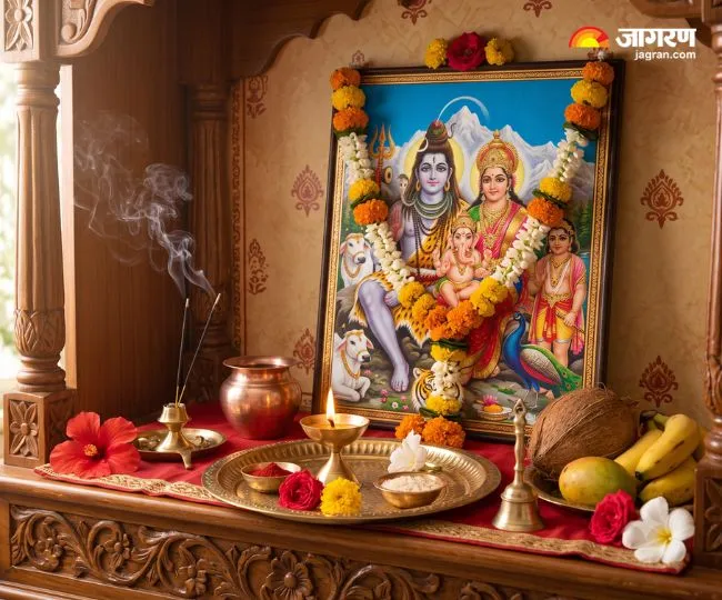 vastu rules for placing shiv parivar photo at home correct direction and benefits