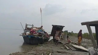 कोसी नदी का भीषण कटाव जारी