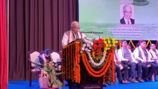 आईआईआईटी इलाहाबाद के 21वें दीक्षा समारोह को संबोधित करते मुख्य अतिथि आईआईएसईआर बोर्ड ऑफ गवर्नर्स के चेयरमैन प्रो. अरविंद ए. नातू। जागरण