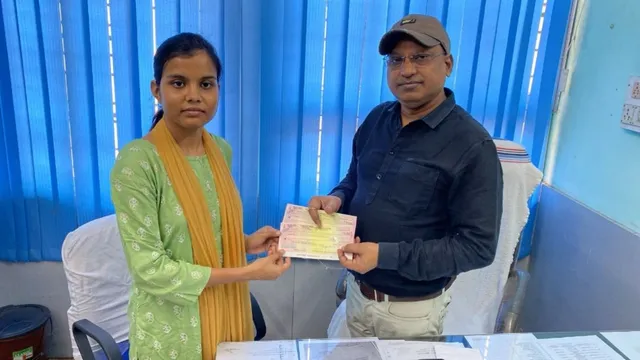 दिहाड़ी मजदूर की बेटी पूनम का MBBS में दाखिला, धनबाद उपायुक्त उठाएंगे पढ़ाई का पूरा खर्च