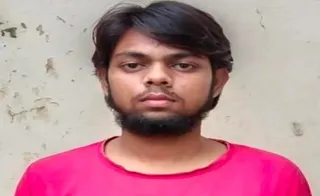 आजमगढ़ में अलकायदा विचारधारा फैलाने वाला संदिग्ध गिरफ्तार, एटीएस ने मोहम्मद नबील को दबोचा।